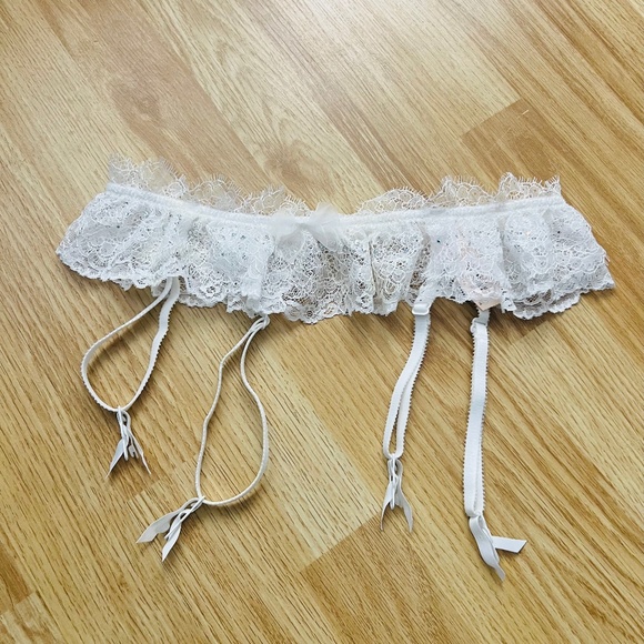 Victoria Secret Wedding Belt Garter Size XS - Picture 1 of 7